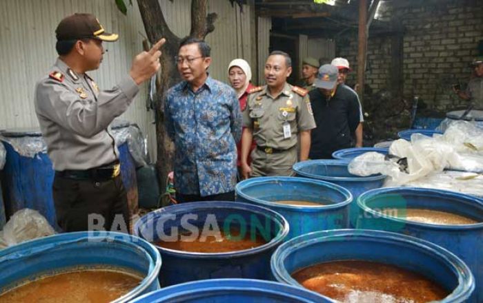 Pemkab-Polres Tuban Komitmen Berantas Peredaran Miras, Hukuman Bagi Produsen Bakal Diperberat Pemkab-Polres Tuban Komitmen Berantas Peredaran Miras, Hukuman Bagi Produsen Bakal Diperberat