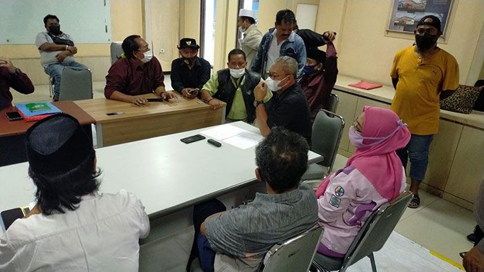 Diundang untuk Boikot Pengelola Limbah, LSM Pantura Bersatu Geruduk Desa Pekoren Pasuruan
