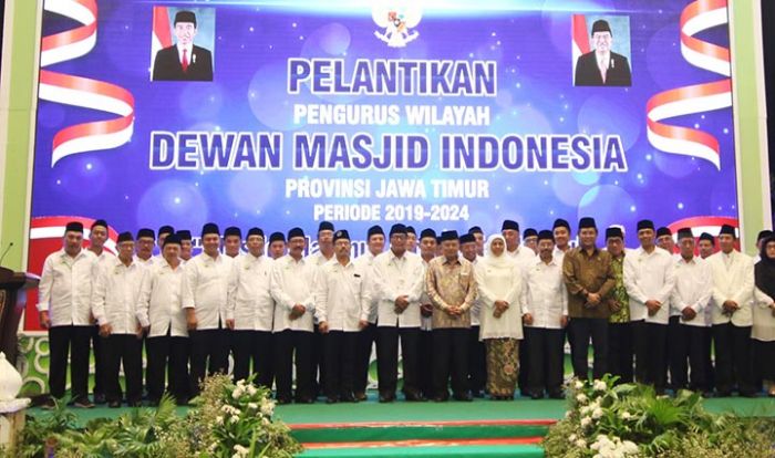 Jusuf Kalla Lantik H. M. Roziqi sebagai Ketua PW DMI Jatim