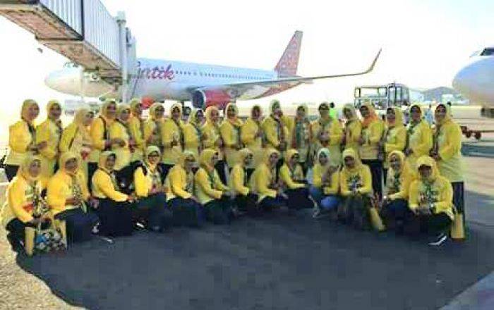 Muncul Gerakan Tolak Bupati Petahana di Medsos, Pasca Beredar Foto PKK Jombang Plesir Muncul Gerakan Tolak Bupati Petahana di Medsos, Pasca Beredar Foto PKK Jombang Plesir