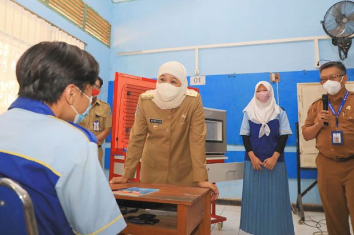 Golden Ticket Ketua OSIS dan Hafidz Quran di PPDB 2023, Gubernur Khofifah Sebut Kuota Calon Pemimpin Golden Ticket Ketua OSIS dan Hafidz Quran di PPDB 2023, Gubernur Khofifah Sebut Kuota Calon Pemimpin