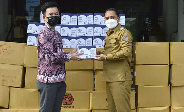Terima 5.500 Kotak Vitamin C, Pemkot Surabaya Bakal Salurkan ke Lansia untuk Tingkatkan Imun