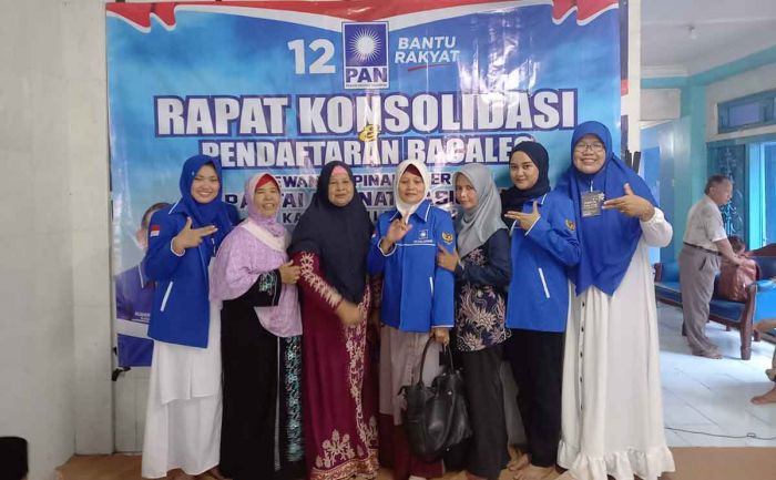 Bacaleg PAN dari Lamongan ini Siap Perjuangkan Hak Perempuan dan Milenial Bacaleg PAN dari Lamongan ini Siap Perjuangkan Hak Perempuan dan Milenial