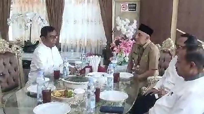 Bertemu Mahfud MD, Pj Bupati Bangkalan Bilang Begini Bertemu Mahfud MD, Pj Bupati Bangkalan Bilang Begini
