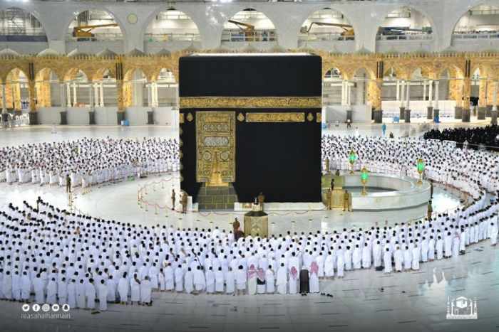 Masjidil Haram Bagikan 40 Juta Liter Air Zamzam Gratis Selama Bulan Suci Ramadhan 2023