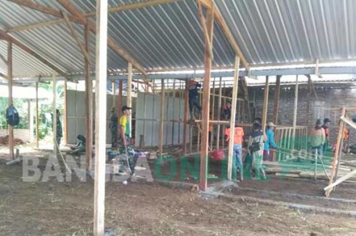 Pembangunan Rumah untuk Pengungsi Longsor Banaran Dikebut