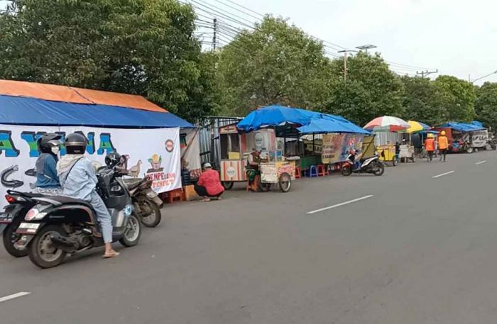 Proyek Revitalisasi GOR Tuban Molor, Sejumlah Pedagang Terdampak Proyek Revitalisasi GOR Tuban Molor, Sejumlah Pedagang Terdampak