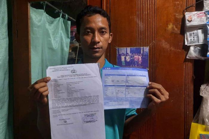 Apes! Beli Mobil Melalui Facebook, Seorang Sopir di Surabaya Tertipu Rp105 Juta Apes! Beli Mobil Melalui Facebook, Seorang Sopir di Surabaya Tertipu Rp105 Juta