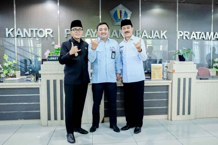 Bupati Baddrut Ajak Masyarakat Taat Pajak, Tapi 914 Unit Kendaraan Dinas di Pamekasan Nunggak Bupati Baddrut Ajak Masyarakat Taat Pajak, Tapi 914 Unit Kendaraan Dinas di Pamekasan Nunggak