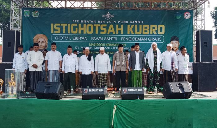 PCNU Bangil Gelar Istigosah Kubro Bersama Santri TNI-Polri, Doakan NKRI Aman dan Damai