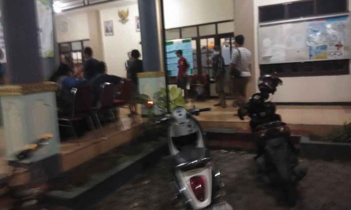 Apes! Pencuri Kotak Amal di Sidoarjo Ditinggal Kabur Temannya saat Ditangkap Warga Apes! Pencuri Kotak Amal di Sidoarjo Ditinggal Kabur Temannya saat Ditangkap Warga