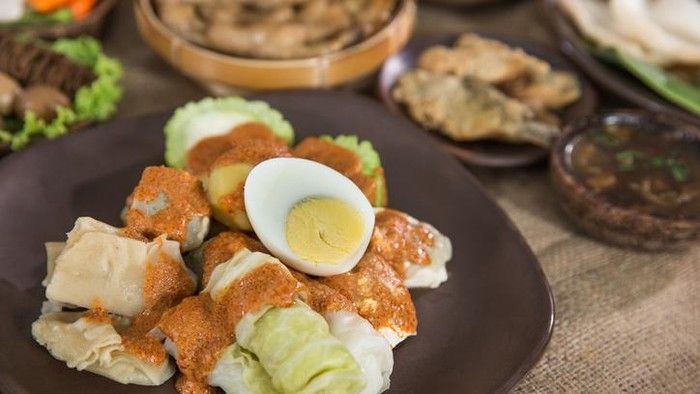 Resep Siomay Bandung Jajajan Terenak No 1 Di Dunia Versi Taste Atlas Resep Siomay Bandung Jajajan Terenak No 1 Di Dunia Versi Taste Atlas