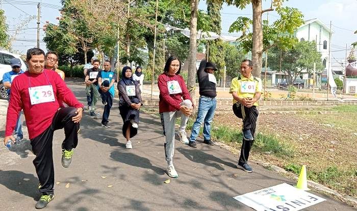 Sebanyak 400 ASN Pemkot Batu Ikuti Tes Kebugaran Jasmani Sebanyak 400 ASN Pemkot Batu Ikuti Tes Kebugaran Jasmani