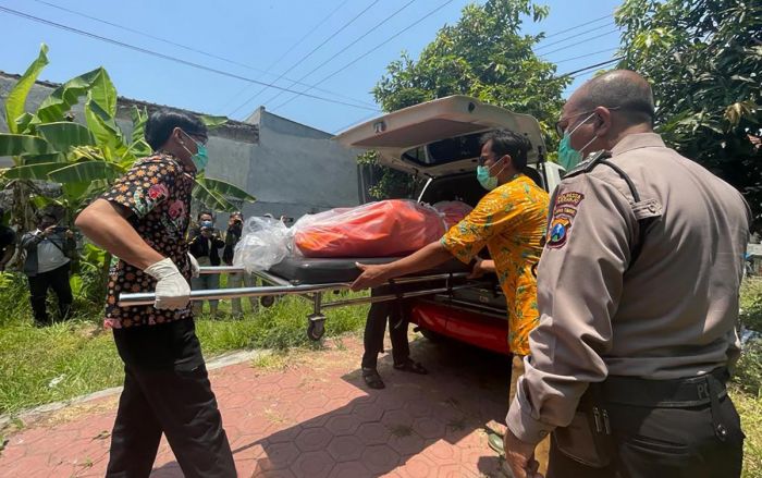 Warga Bluru Kidul Digegerkan Temuan Mayat Membusuk Warga Bluru Kidul Digegerkan Temuan Mayat Membusuk