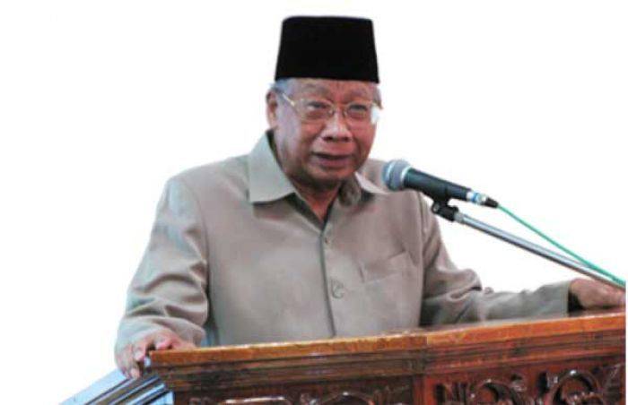 Ketua MUI Jatim Minta Holland Bakery Segera Daftarkan Sertifikasi Halal Ketua MUI Jatim Minta Holland Bakery Segera Daftarkan Sertifikasi Halal