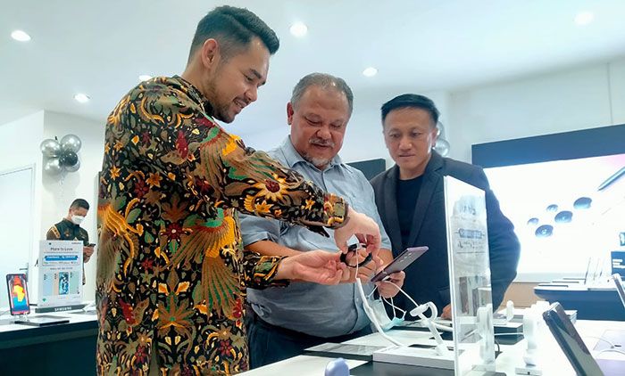 Gandeng Bumilindo, Samsung Buka Gerai di Surabaya Gandeng Bumilindo, Samsung Buka Gerai di Surabaya