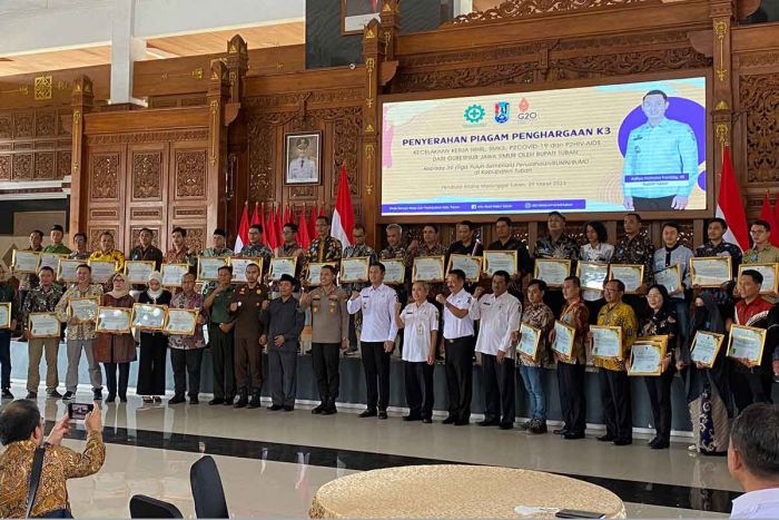 PT SBI Tuban Terima Penghargaan K3 ke-9 Kalinya