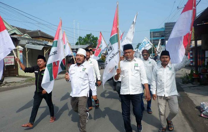 Jalan Kaki Diiringi Sholawat Menuju KPU, DPC PKB Bangkalan Serahkan Berkas Bacaleg