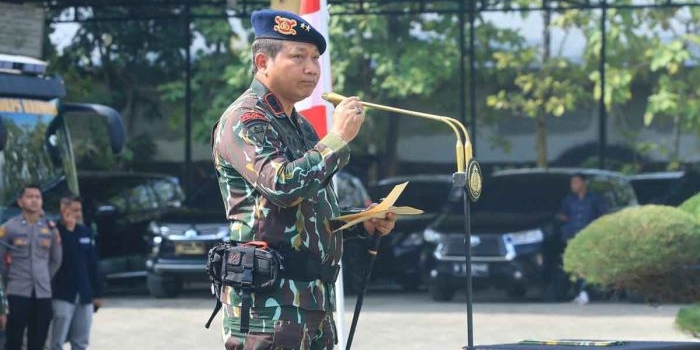 irjen-toni-harmanto-kukuhkan-batalyon-d-satbrimob-polda-jatim-di-pamekasan