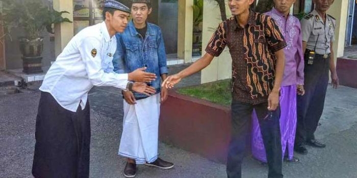 Irfan ketika tiba di ke PP Darul Ulun Bandungan Kecamatan Pakong, Pamekasan, tempatnya menimba ilmu selama ini.
