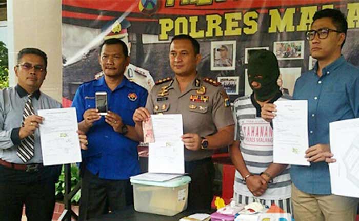 Diduga Minta Pelicin IMB, Kades Kalisongo Malang Terkena OTT
