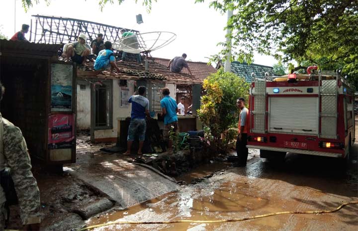 Kondisi rumah korban usai dilalap api.
