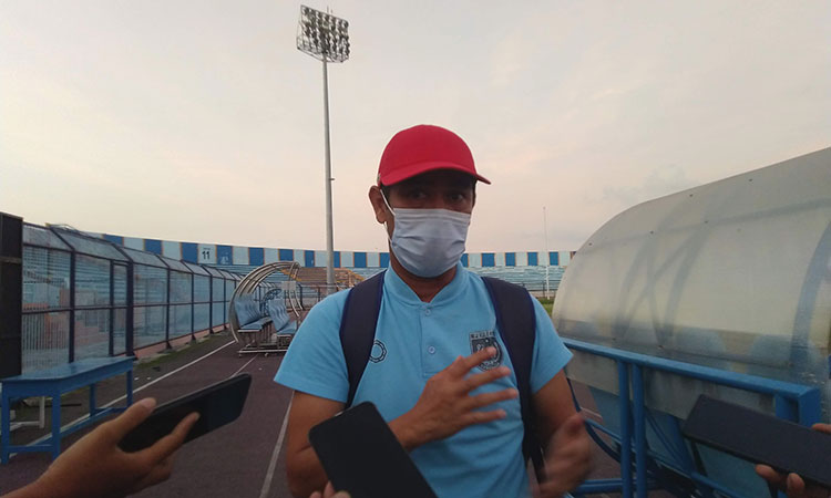 Pelatih Persela Lamongan, Nil Maizar. (foto: TRIWIYOGA/BNGSAONLINE).