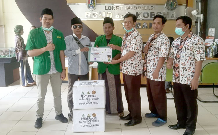 GP Ansor Ranting Koro Sumbang APD ke RSUD Tuban