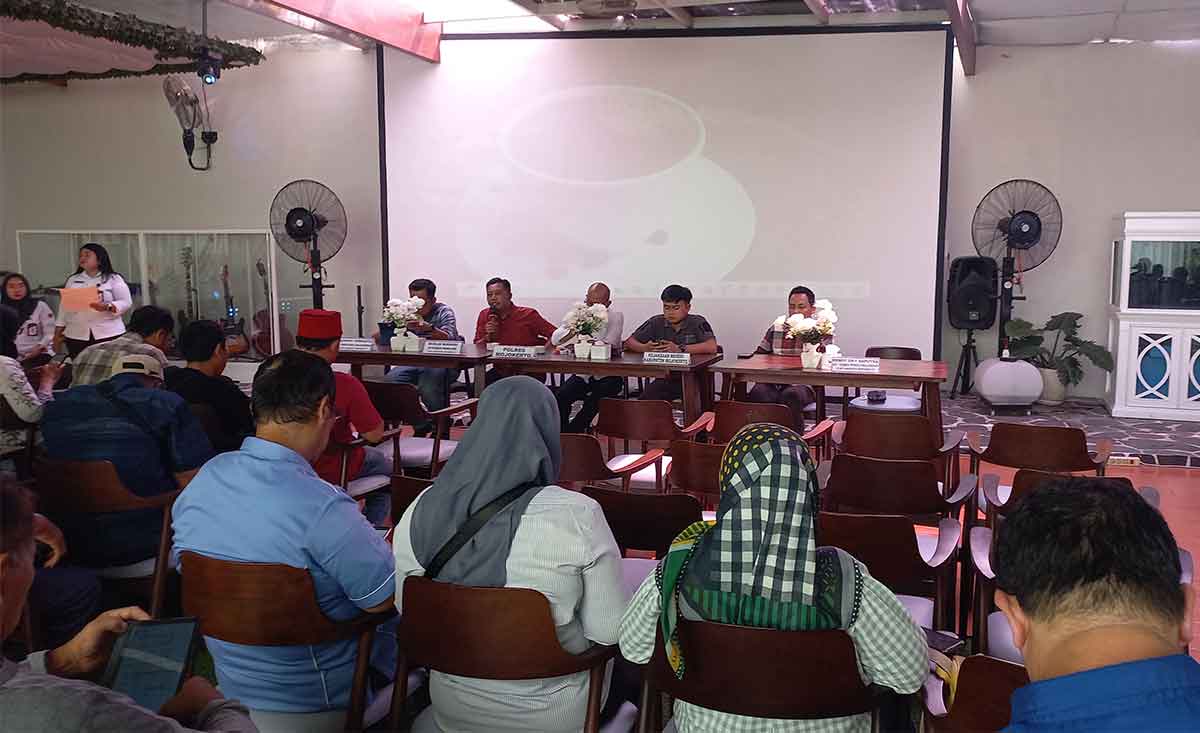 Gathering KPU Kabupaten Mojokerto.