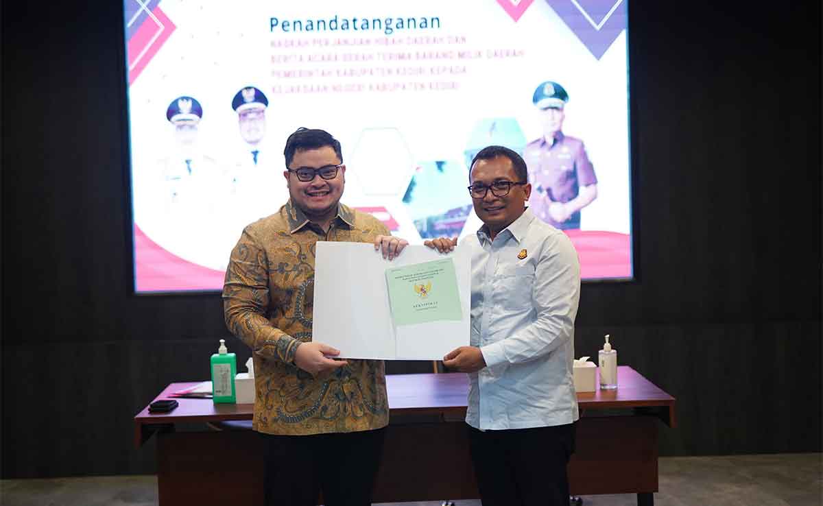 Bupati Kediri, Hanindhito Himawan Pramana, dan Kepala Kejari Kabupaten Kediri, Chandra Eka Yustisia. Foto: Ist