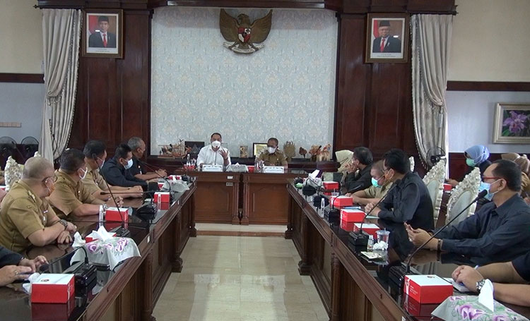 Wali Kota Eri Minta Kepala OPD Tingkatkan Kreasi dan Kinerja