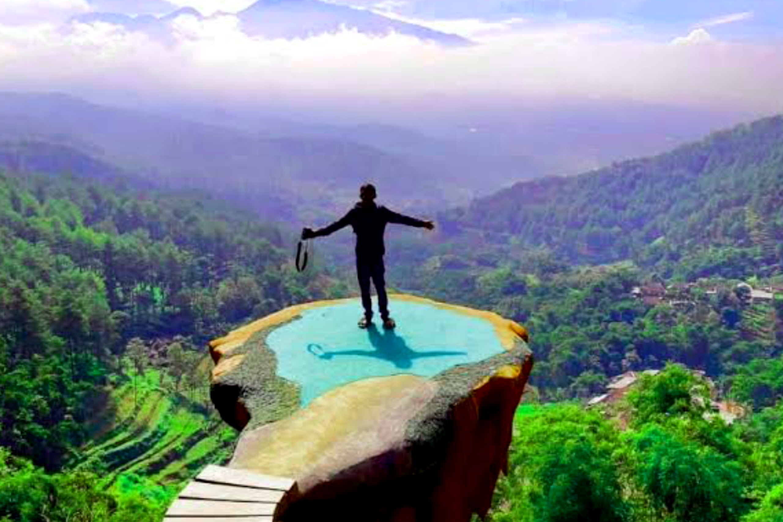 Objek Wisata Goa Pinus Batu 