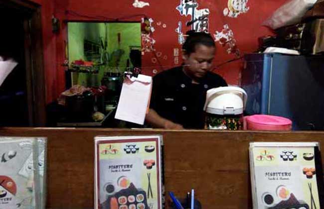 Gerai sederhana, rasa maxi. foto: DHIAN B/ BANGSAONLINE