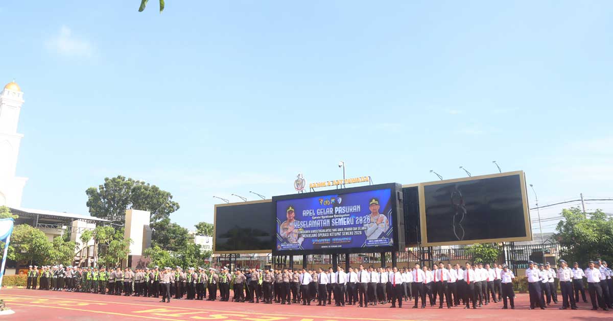 Apel gelar pasukan Operasi Keselamatan Semeru 2026 di Mapolresta Sidoarjo.