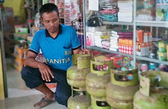 ejumlah warung di Pacitan sudah tak lagi kesulitan mendapatkan 