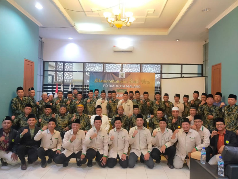 Fokus Kesejahteraan Jemaah, Pengurus DMI Kota Malang Gelar Studi Tiru ke Gresik