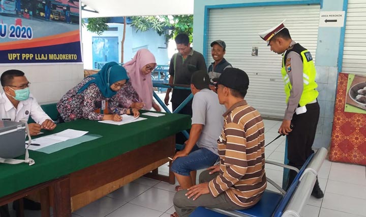 Sopir Bus AKDP Banyak yang Darah Tinggi