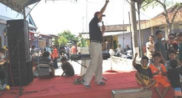 HUT ke-25, Saptol PP Gelar Lomba Burung Berkicau di Eks Lokalisasi Guyangan Nganjuk