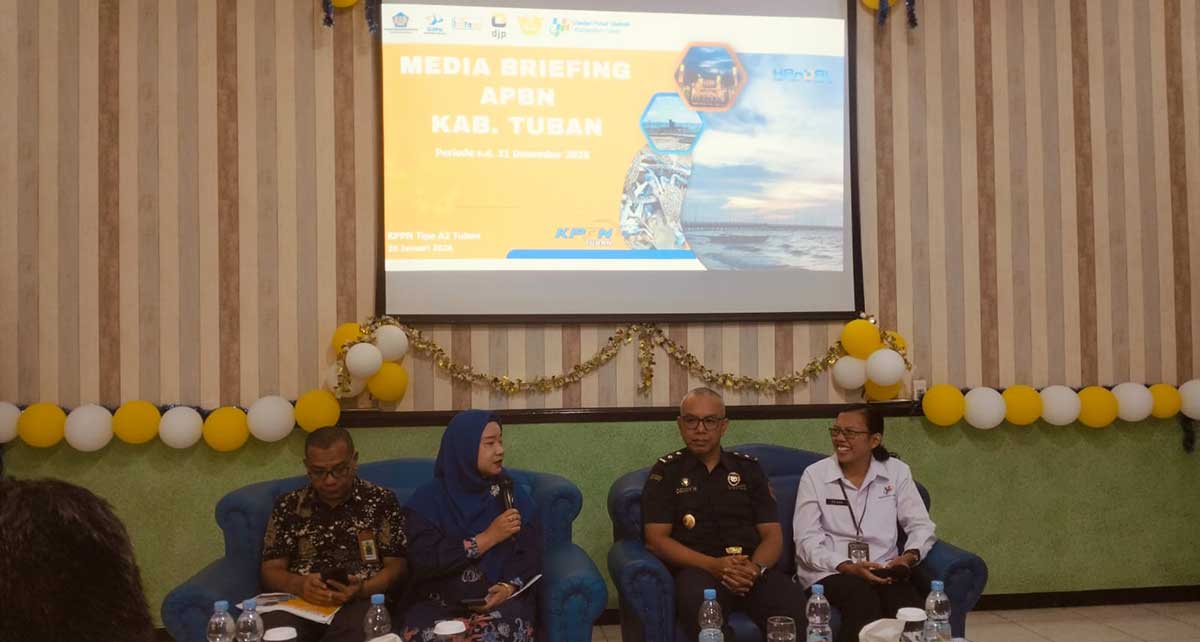 Konferensi pers terkait kinerja penerimaan dan belanja daerah oleh KPPN Tuban.