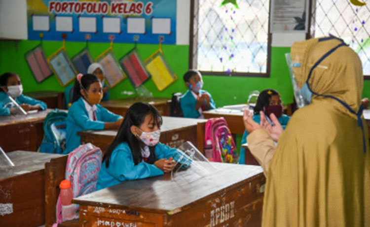 Pembelajaran tatap muka di Banyuwangi. (foto: ist)