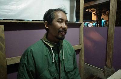 Siddhi Djatmiko, warga Pacitan yang lahir bertepatan dengan HUT Kemerdekaan. foto: Yuniardi Sutondo/ BANGSAONLINE