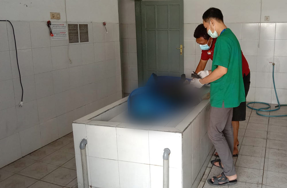 Seorang pelajar yang tewas akibat terlindas truk di Sidoarjo.