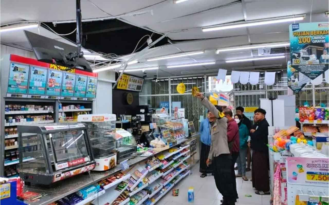 Minimarket di Tulungagung Dirampok! Pelaku Rusak Sistem Keamanan