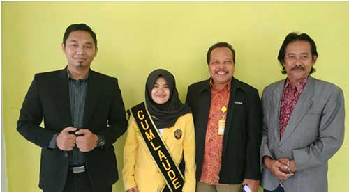 Cumlaude, bukan sekadar prestasi. foto: dokumen pribadi