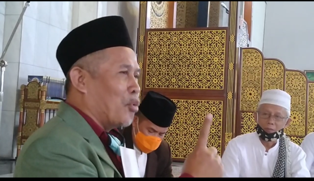 KH Marzuki Mustamar, Ketua PWNU Jawa Timur. foto: mma/ bangsaonline.com