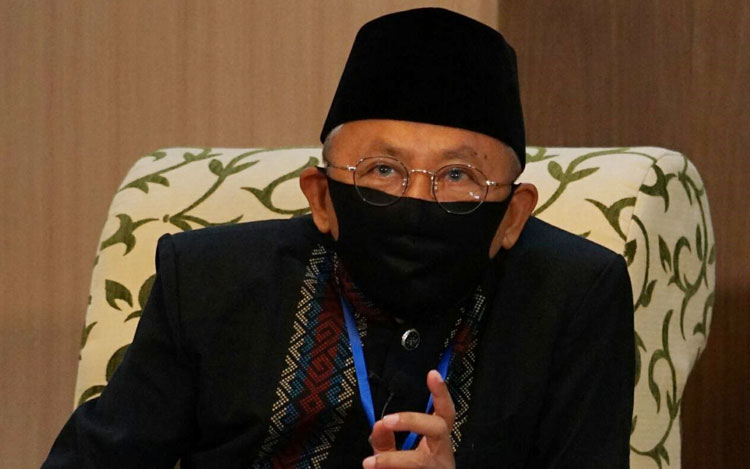 Bupati Sumenep, Dr. KH. A. Busyro Karim, M.Si.