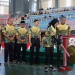 Pembukaan kejuaraan Pencak Silat Dandim 0809 Kediri Cup III, ditandai dengan pemukulan gong oleh Wali Kota Kediri Vinanda Prameswati. (Ist)