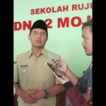 Wali Kota Madiun saat melakukan sidak MPLS.