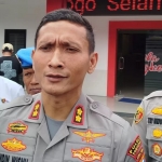  Andin Wisnu Sudibyo, Kapolres Ponorogo saat memberikan keterangan pers