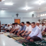 Suasana Salat Idul Adha bejemaah di masjid Rutan Medaeng.